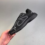 5A B30 Low Top Sneakers Black