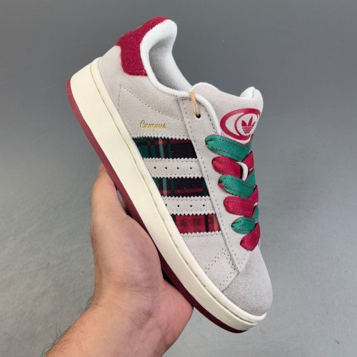 Originals Campus 00S Low Christmas Sneakers ID6140