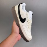 Court Vision Low Sneakers