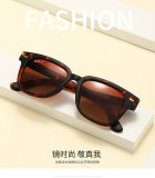 5A Simple Versatile Sunglasses 5377