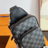 Men's LV Avenue NM Fanny Pack Black 15x4x24cm 241108