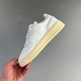 5A Medalist Leather Low Sneakers White