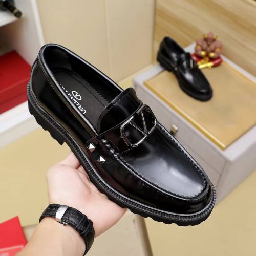 VLOGO SIGNATURE Calf Leather Loafer Black