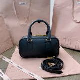 5A Arcadie Leather Bag Handbag Black