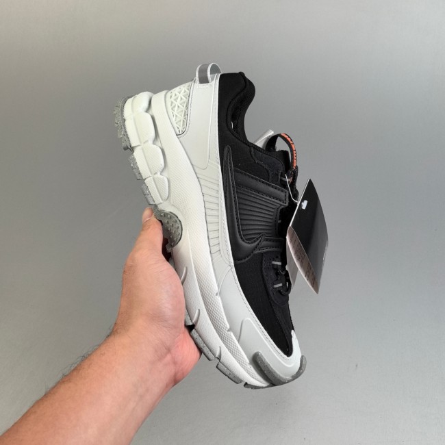 Original Zoom Vomero 5 Roam Shoes Black FV2295