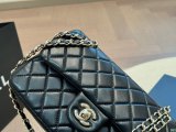 5A Women's Classic Flap CF Shoulder Bag Black 23x13cm