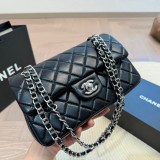 5A Women's Classic Flap CF Shoulder Bag Black 23x13cm