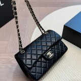 5A Women's Classic Flap CF Shoulder Bag Black 23x13cm
