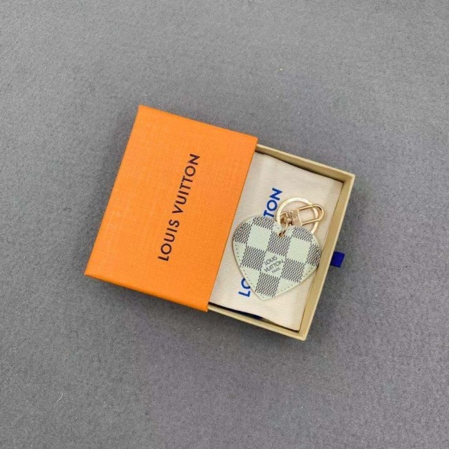 5A Love Keychain Gift Box White