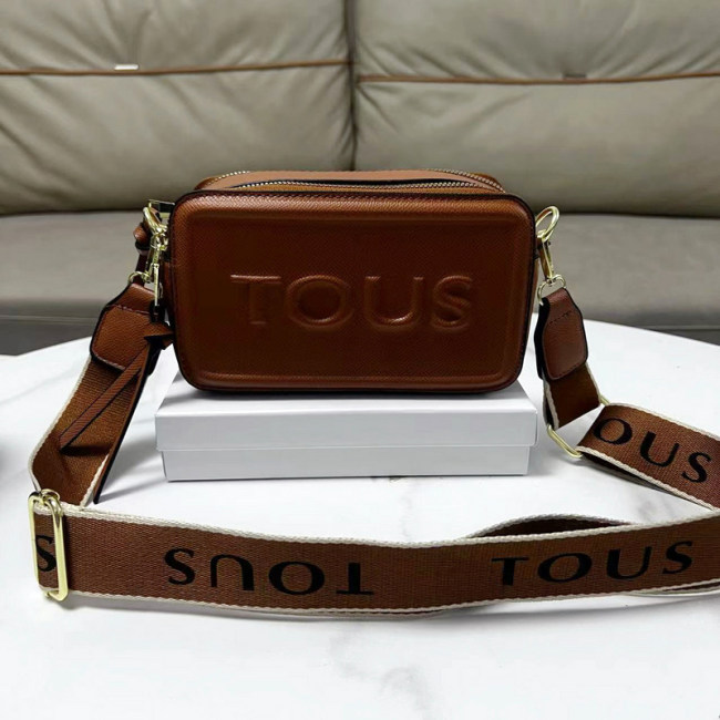 5A La Rue New Crossbody Reporter Bag Brown