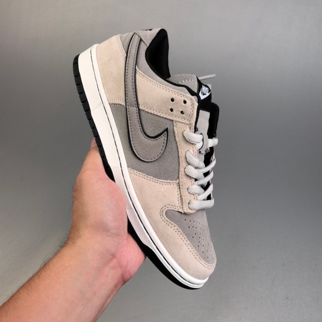 5A SB Dunk Low Sneakers Beige