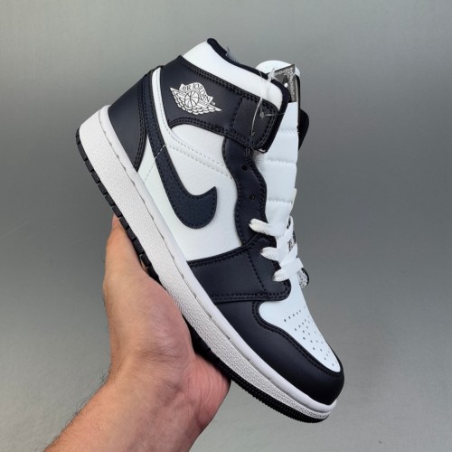 5A Jordan 1 Mid Sneakers Basketball Shoes