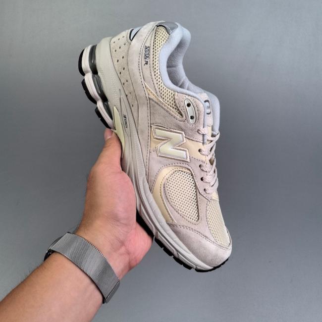 5A NB 2002R Comfortable Fabric Non-Slip Wear-Resistant Breathable Iightweight Casual Shoes Beige