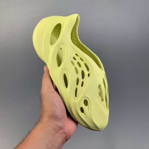 Yeezy Foam RNR Sports Sandals Unisex Green