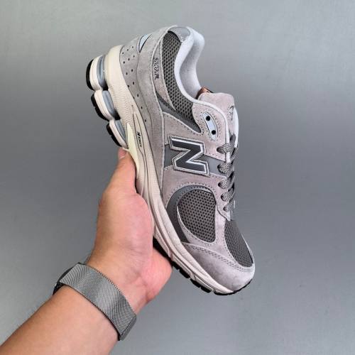 5A NB 2002R Comfortable Fabric Non-Slip Wear-Resistant Breathable Iightweight Casual Shoes Grey