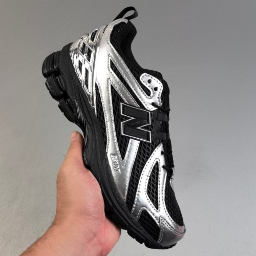 Original 1906 Retro Sneakers Running Shoes The Basement Night Chrome  U1906RBS