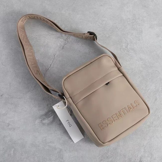 5A Men's Simple Versatile Shoulder Bag Khaki