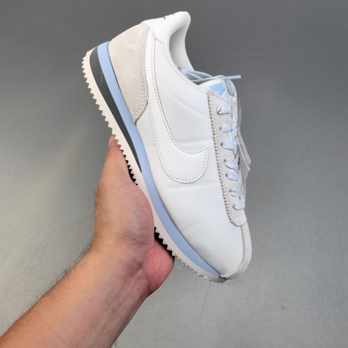 5A Women's Classic Cortez Light blue