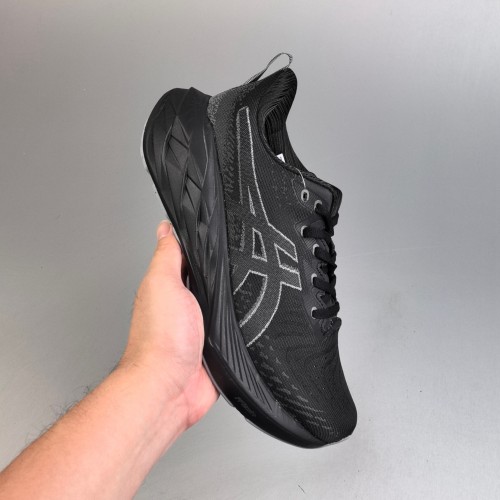 5A Novablast 4 Sneakers Running Shoes Black