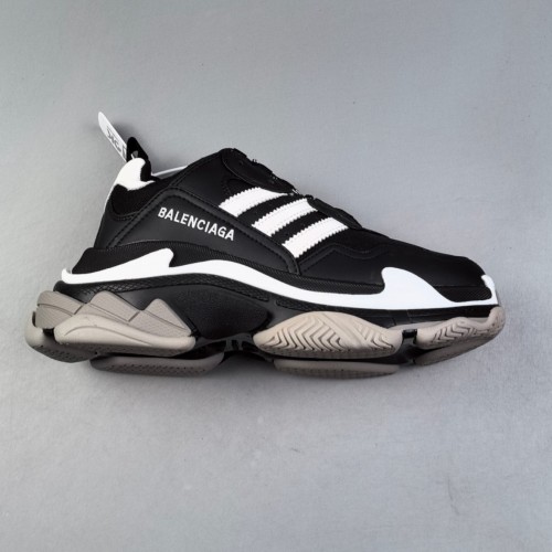 5A Triple S Black white