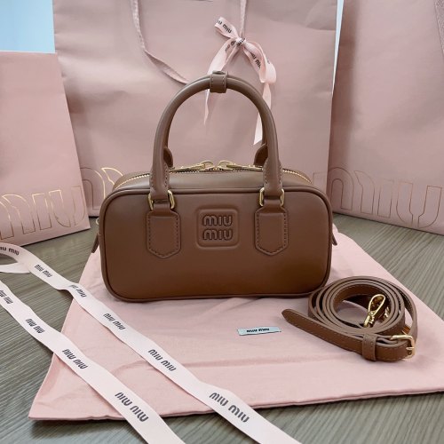 5A Arcadie Leather Bag Handbag Brown