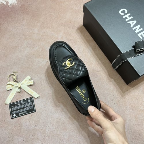 5A Quilted Tab Loafers Black Leather