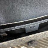 Original Oblique Saddle Flap Messenger Bag