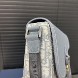 Original Oblique Saddle Flap Messenger Bag