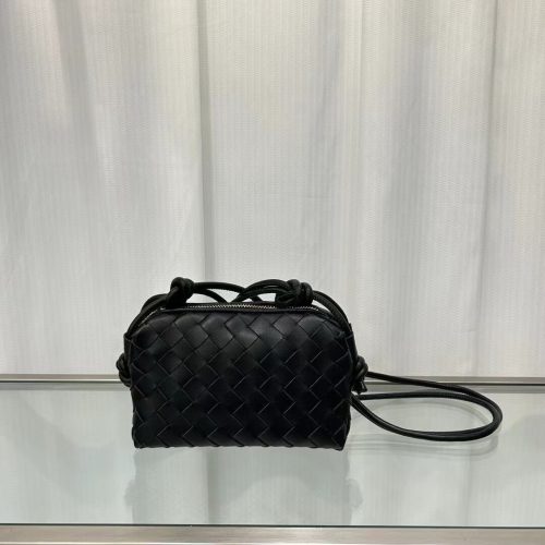 5A Women's Mini Loop Camera Bag Black