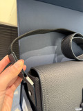 Original Oblique Saddle Flap Messenger Bag
