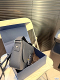 Original Oblique Saddle Flap Messenger Bag