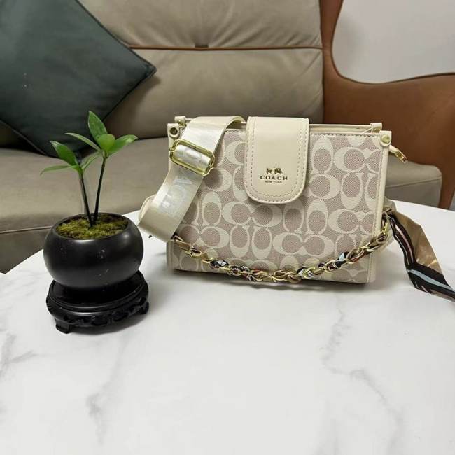 5A Women's Shoulder Bag