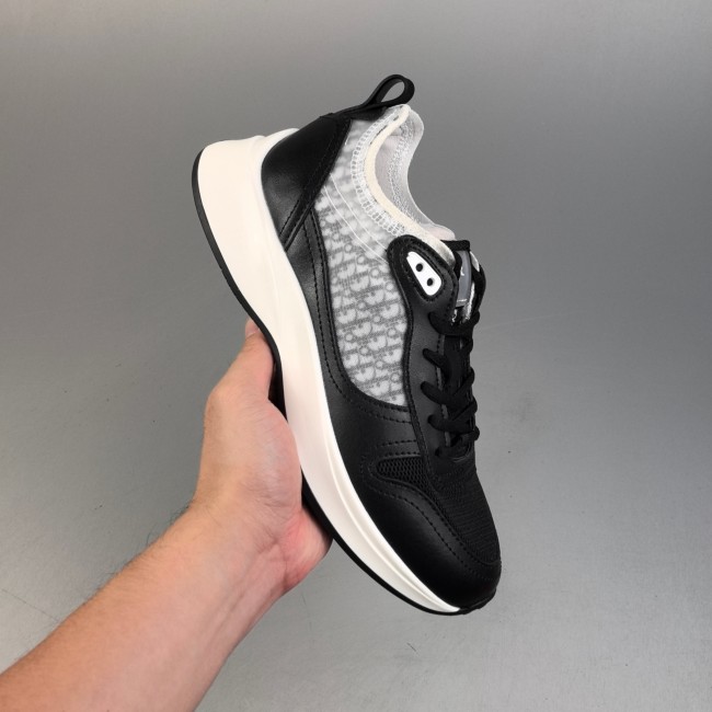Original B25 Runner Sneakers