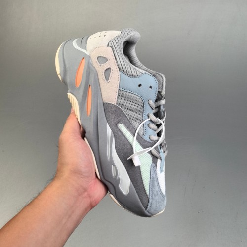 5A Yeezy Boost 700 Retro Sneakers