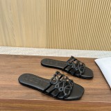 5A Petal Anagram Slide Slippers