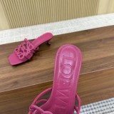 5A Petal Anagram Slide Slippers