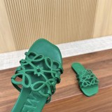5A Petal Anagram Slide Slippers
