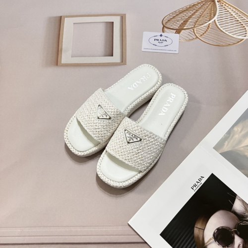5A Logo-Plaque Woven-Raffia Sandals