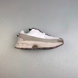 5A Zoom Vomero Roam Sneakers