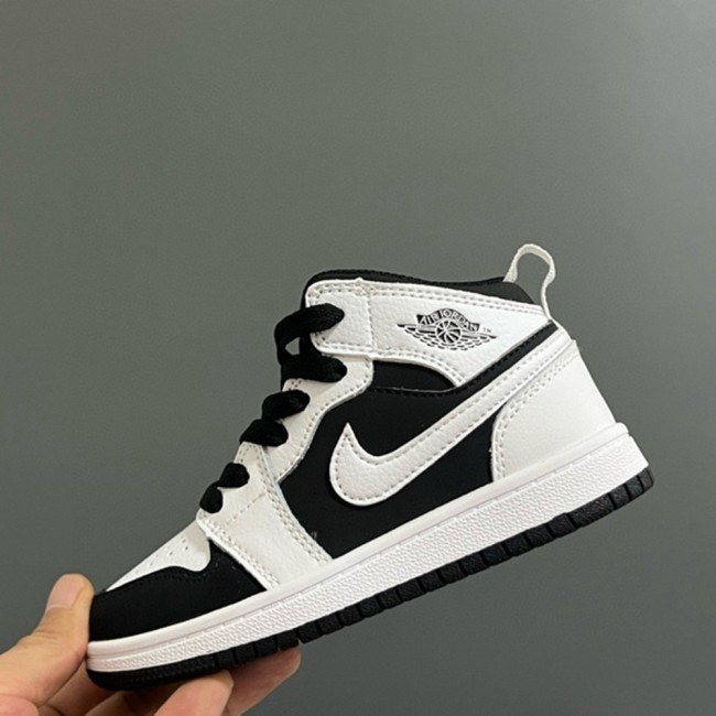 5A Kids Jordan 1 Mid Children's Shoes