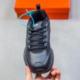 5A Air Monarch IV Sneakers