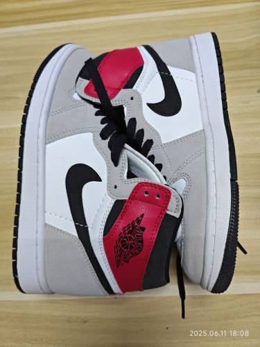 【Clearance】Shoes  ( EUR 40  = 25cm ) 555088-126