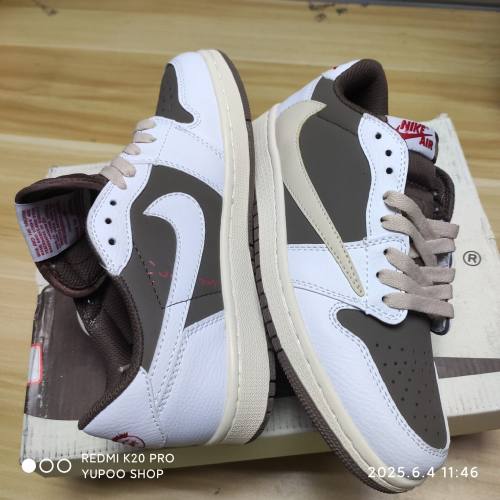 【Clearance】Shoes  ( EUR 40  = 25cm ) DV1309-100