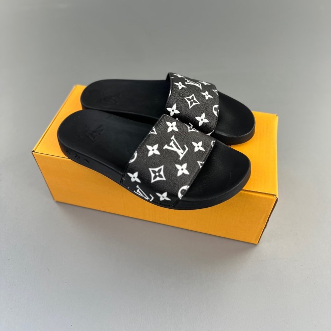 5A Logo Print Slippers