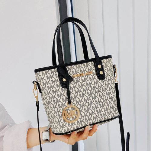 5A Women's Printed Logo Tote Bag