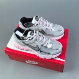 5A Zoom Vomero 5 Photon Dust Sneakers Pink Foam (Women's) HF1877-001