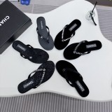 5A Suede flip-flops