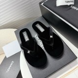 5A Suede flip-flops