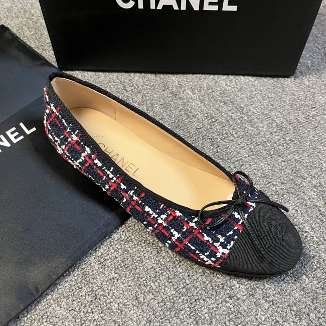 seasonal Ballet flats black