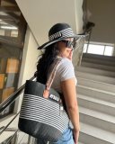 5A Raffia Handbag and Wide-Brimmed Hat